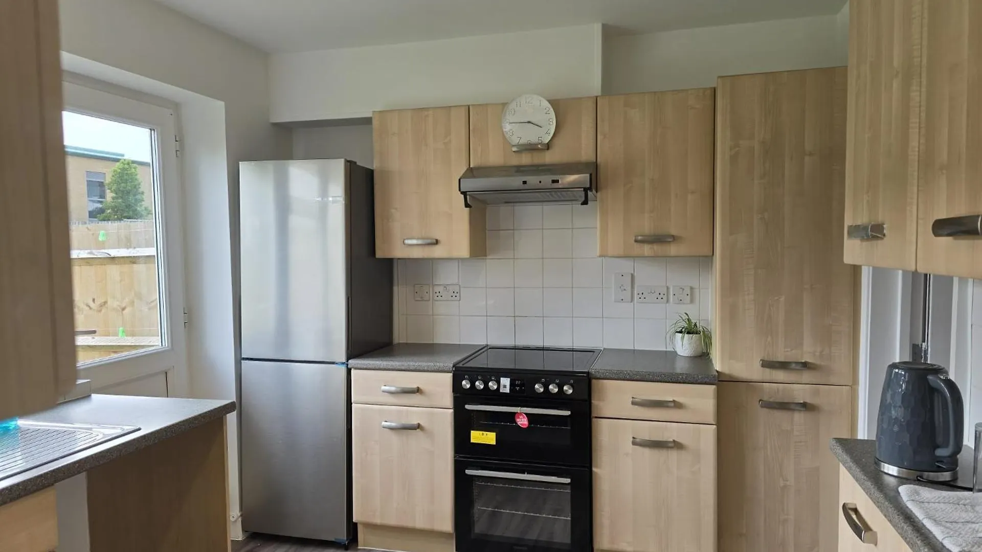 Heathrow, Hounslow, Beautiful Modern Home Cranford